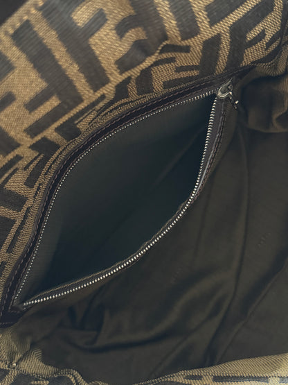 Vintage Fendi 老花銀扣square baguette 🍞