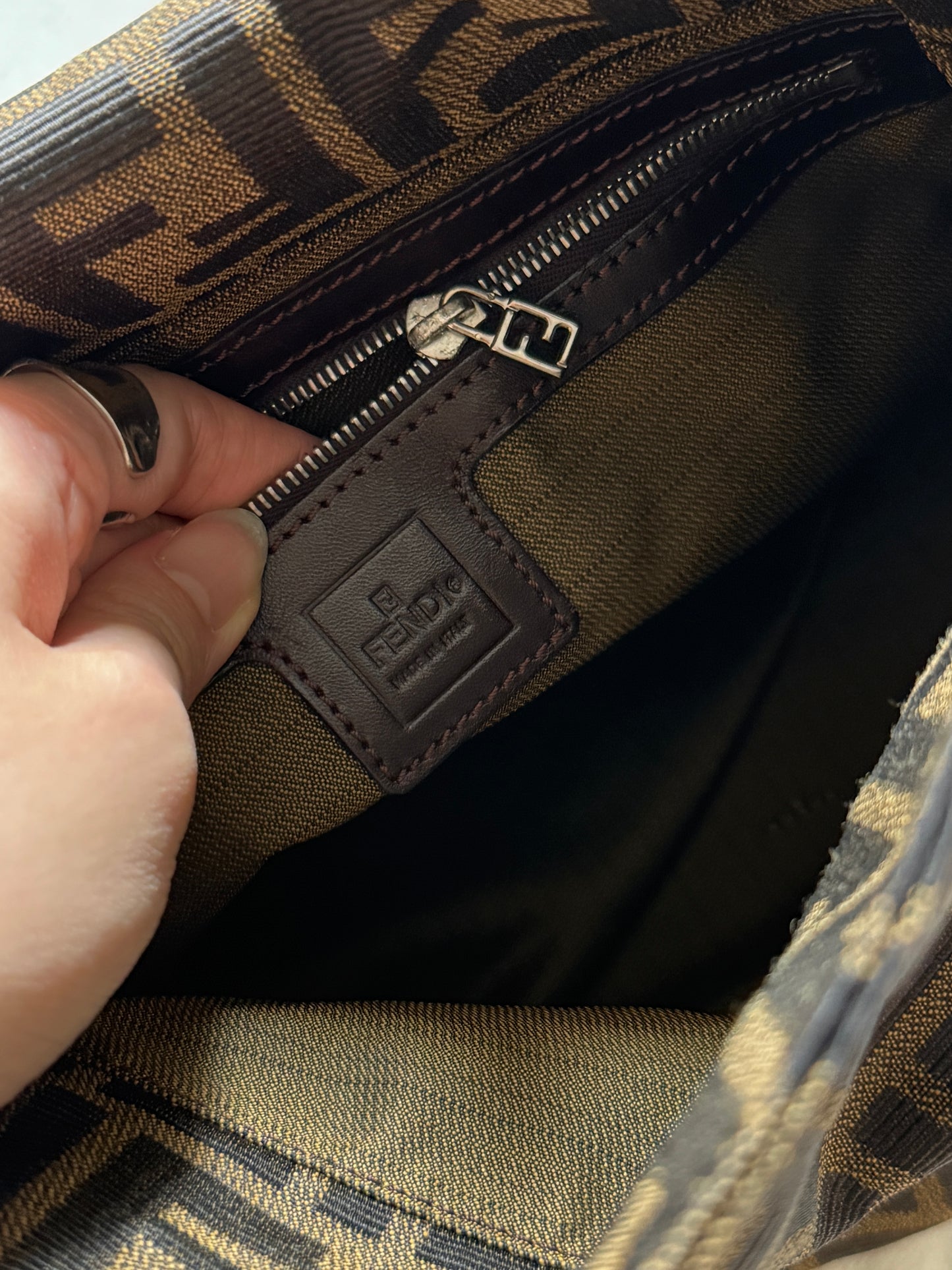 Vintage Fendi 老花銀扣square baguette 🍞