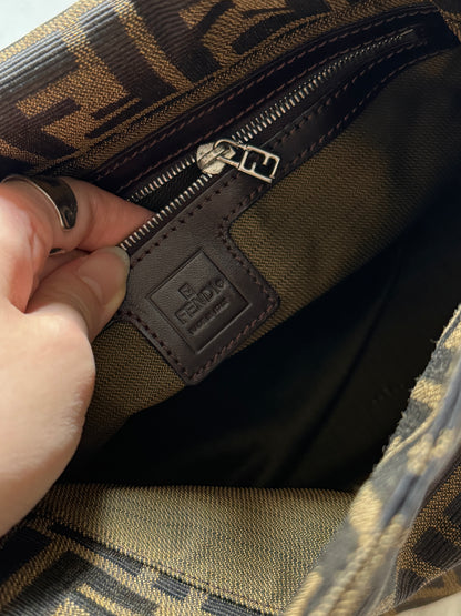 Vintage Fendi 老花銀扣square baguette 🍞