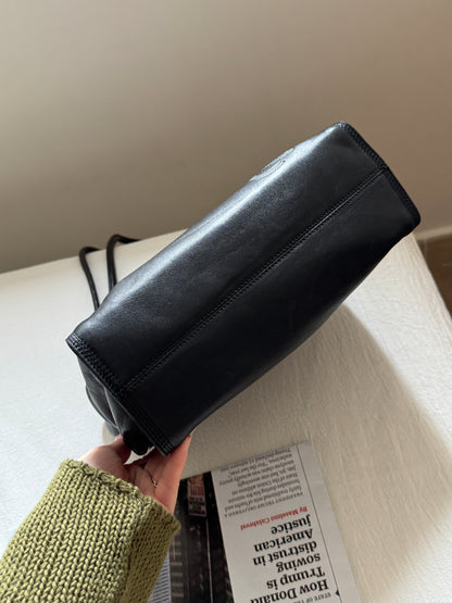 Vintage L o e w e小羊皮shoulder bag💫