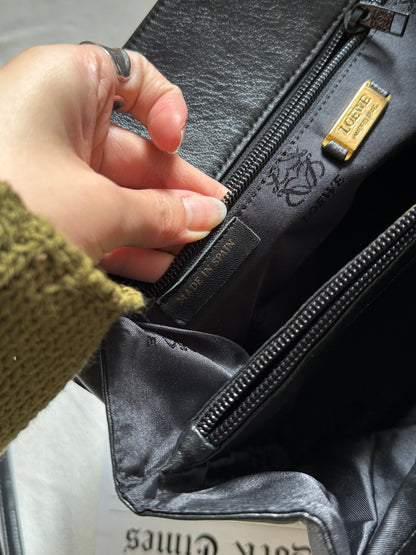 Vintage L o e w e小羊皮shoulder bag💫