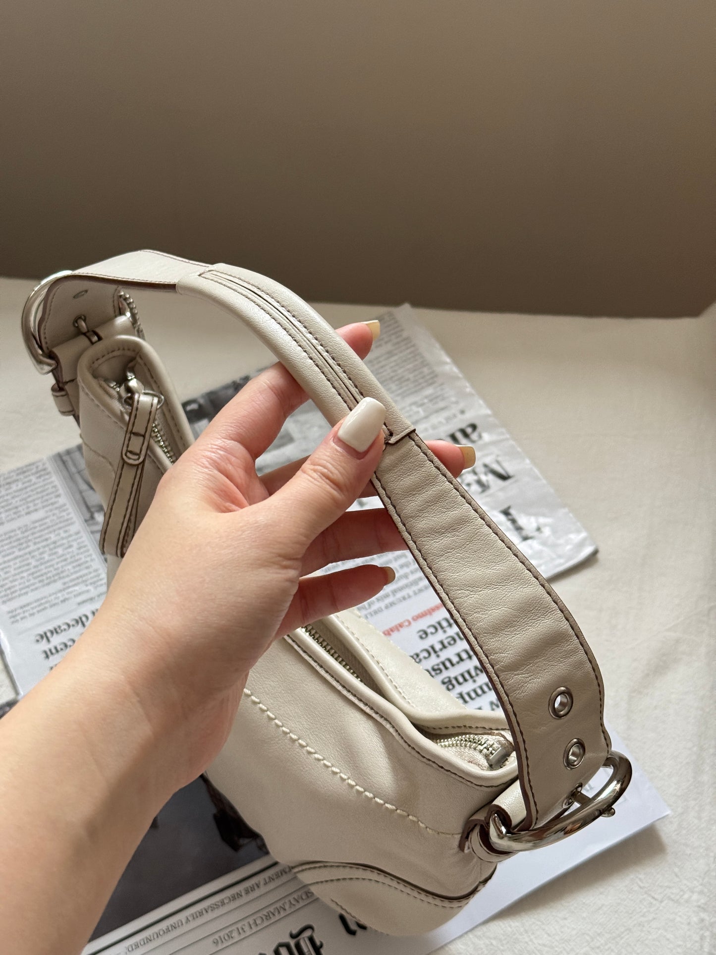 Vintage Coach 奶白半月包hobo bag☁️