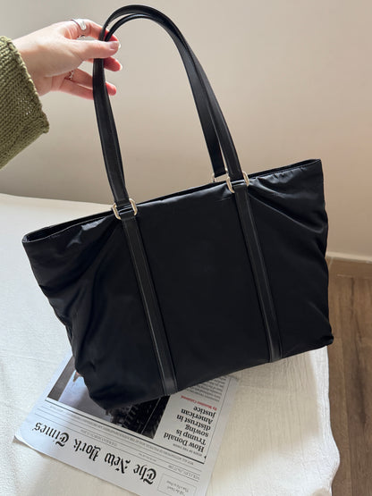 Vintage Prada nylon tote bag🕶️
