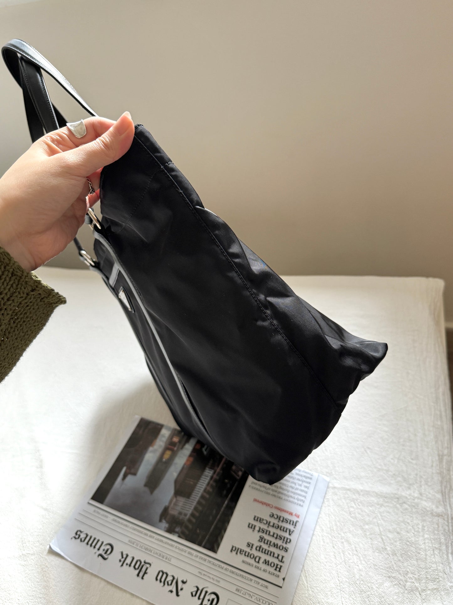 Vintage Prada nylon tote bag🕶️