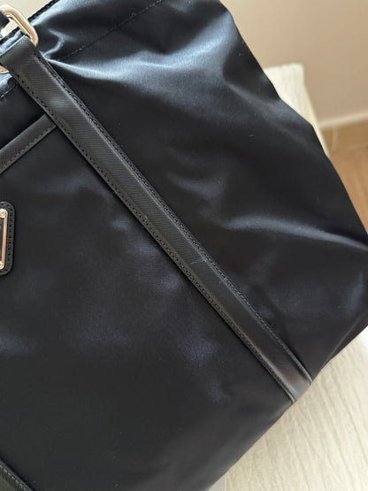 Vintage Prada nylon tote bag🕶️