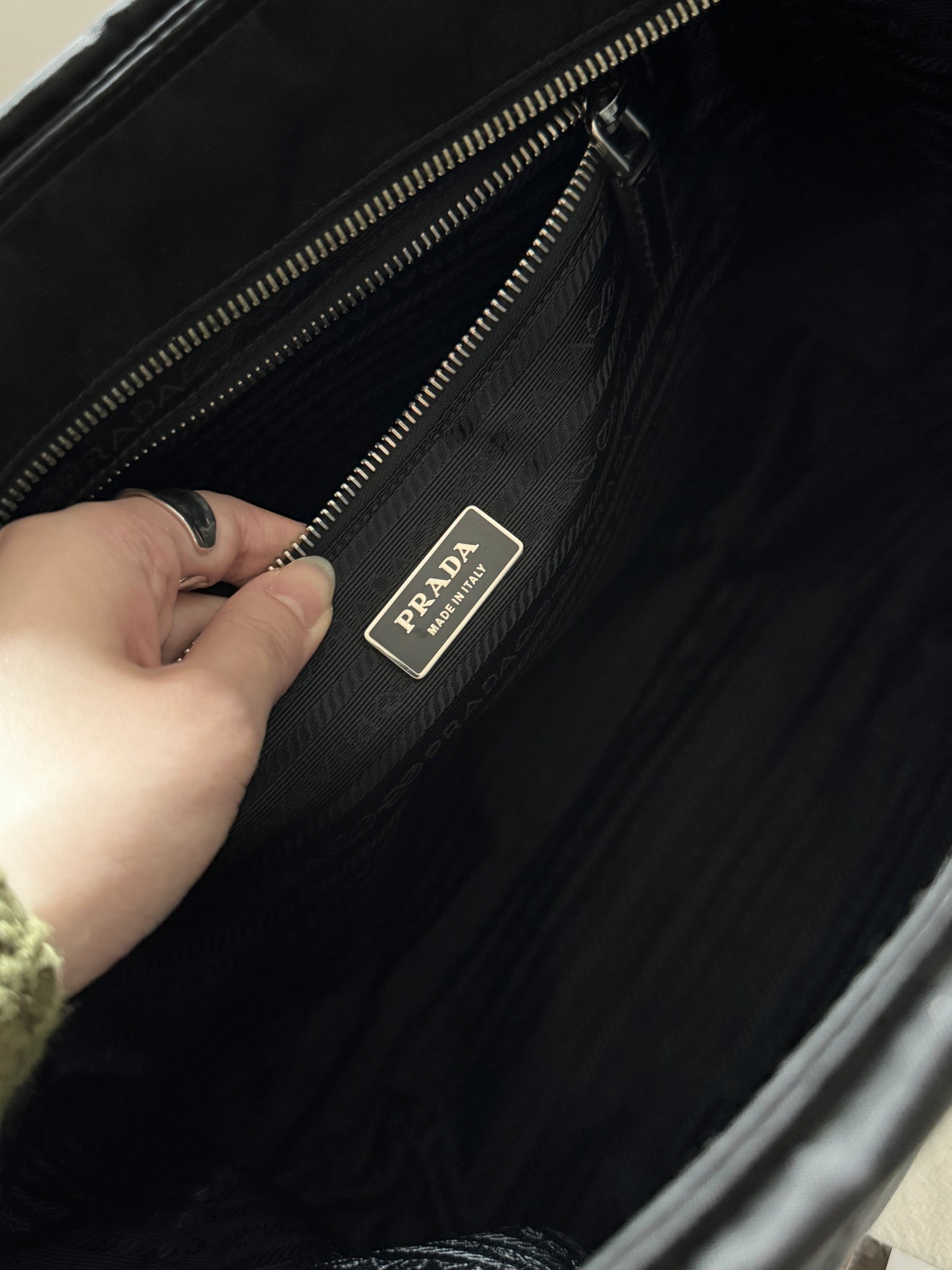Vintage Prada nylon tote bag🕶️