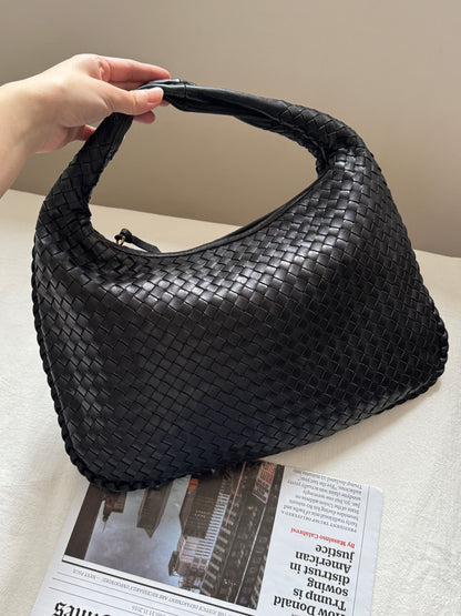 Vintage Bottega Veneta intrecciato hobo🪐