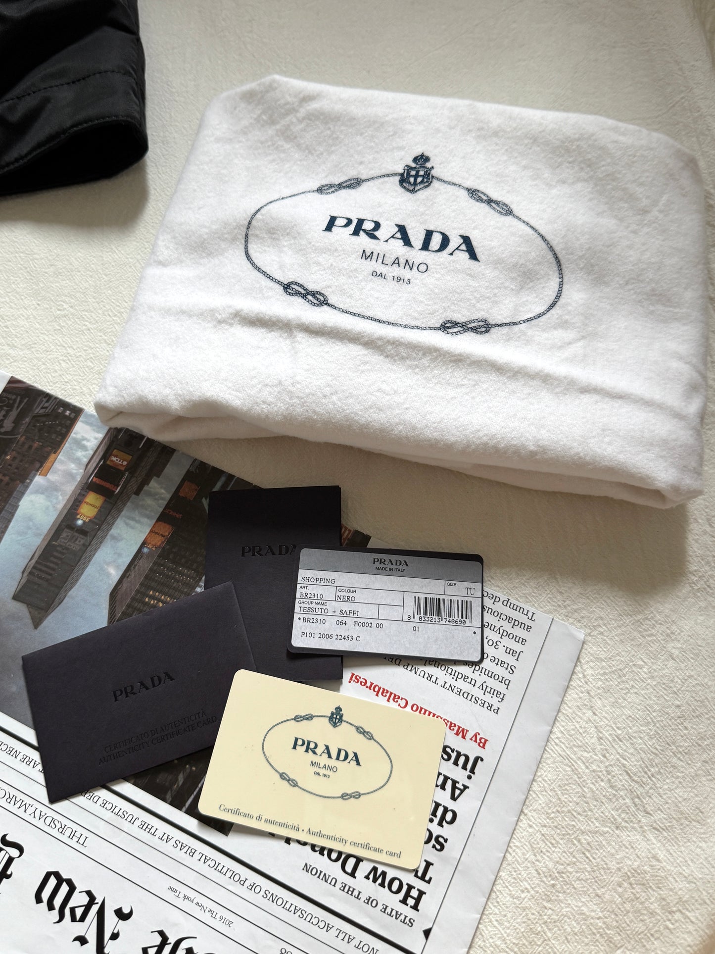 Vintage Prada nylon tote bag🕶️