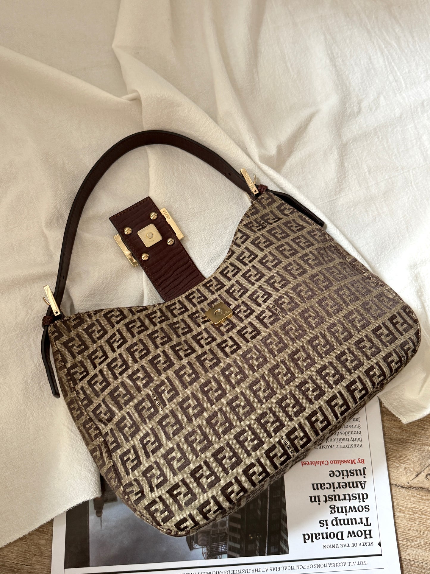 Vintage Fendi 金扣brown zucchino hobo💫