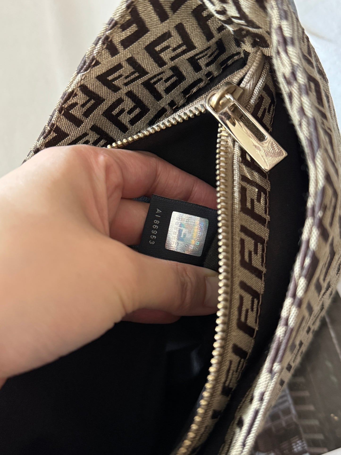 Vintage Fendi 金扣brown zucchino hobo💫