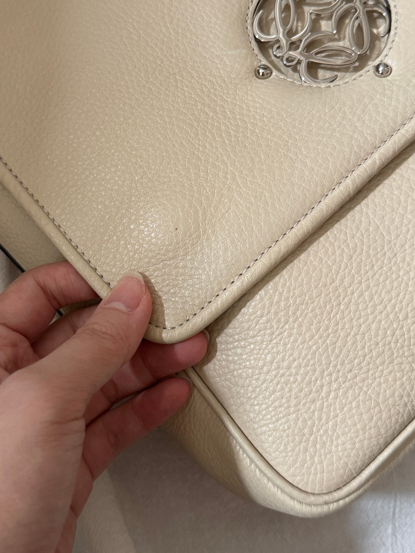 Vintage Loewe雕花大銀扣shoulder bag🗝️