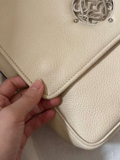 Vintage Loewe雕花大銀扣shoulder bag🗝️