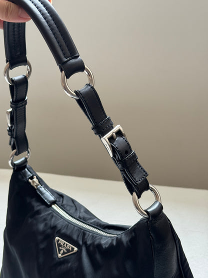 Vintage Prada nylon leather hobo bag🏍️