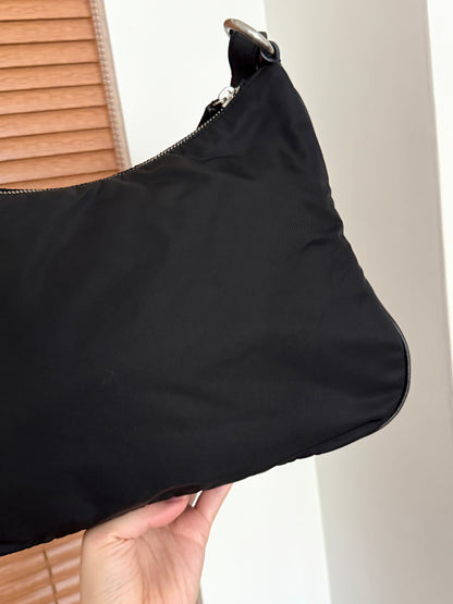 Vintage Prada nylon leather hobo bag🏍️