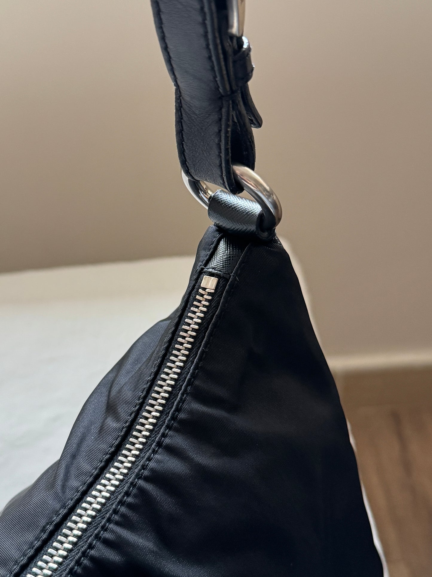 Vintage Prada nylon leather hobo bag🏍️