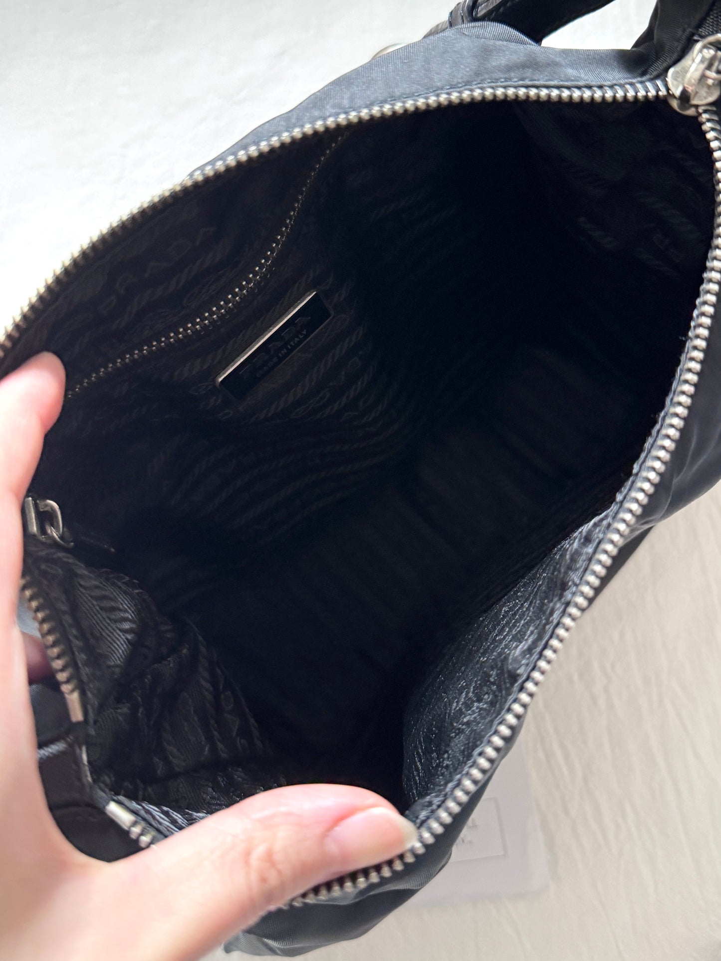 Vintage Prada nylon leather hobo bag🏍️