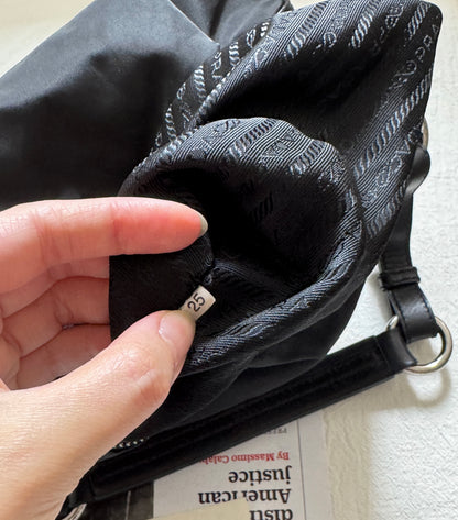 Vintage Prada nylon leather hobo bag🏍️