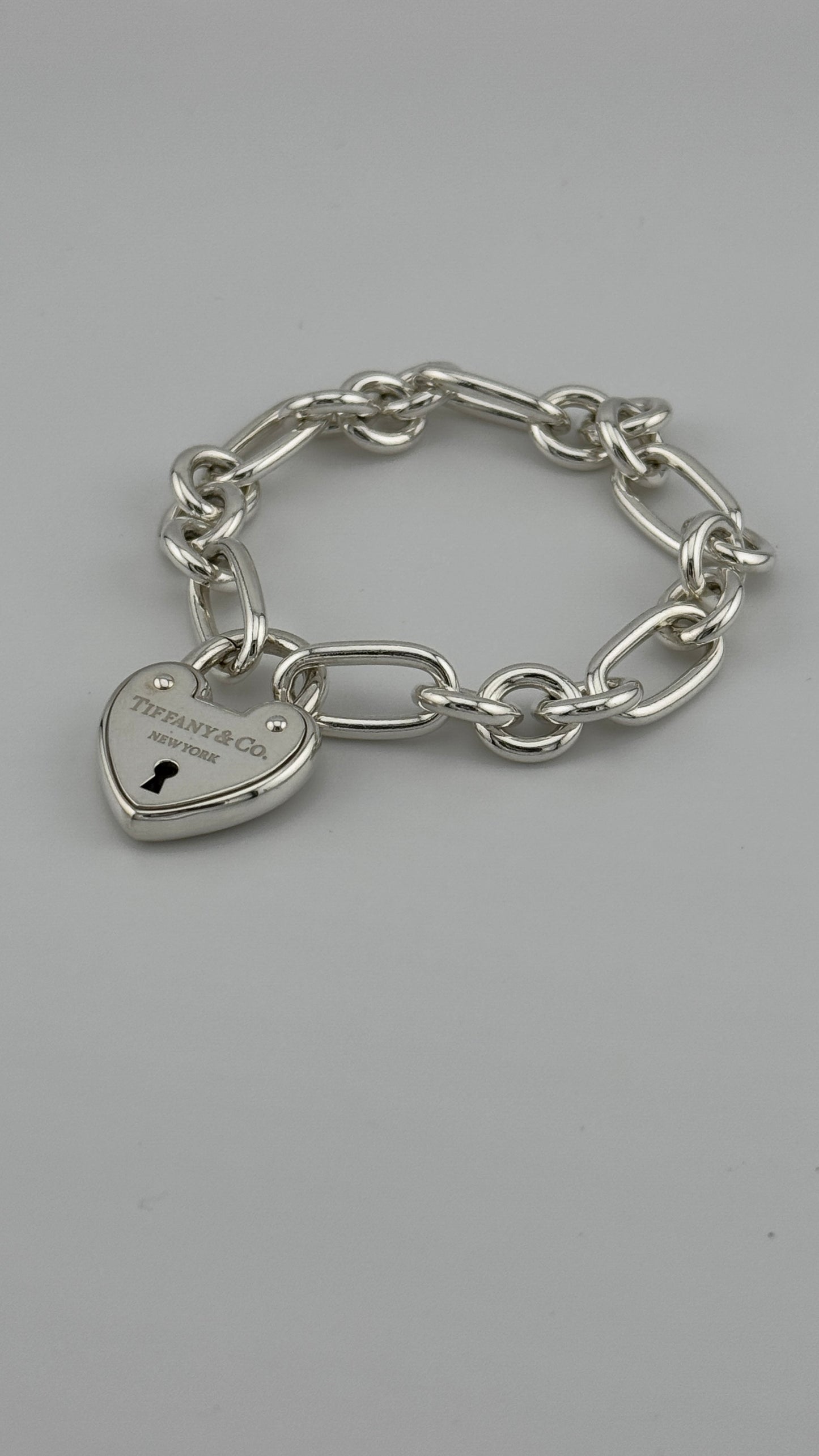 Rare! Box set! Vintage Tiffany 925 heart lock bracelet