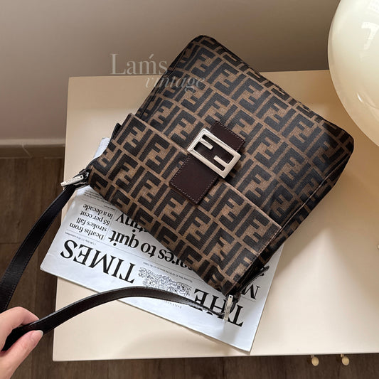 Vintage Fendi zucca square baguette 🥖