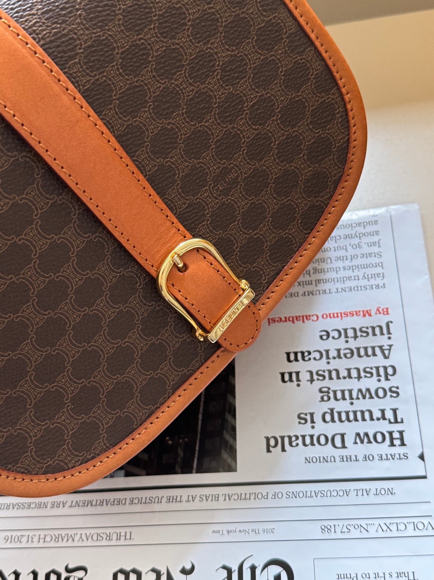Vintage Celine macadam crossbody bag🧸