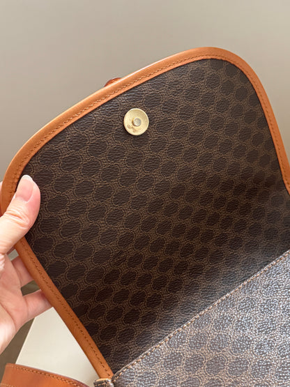 Vintage Celine macadam crossbody bag🧸