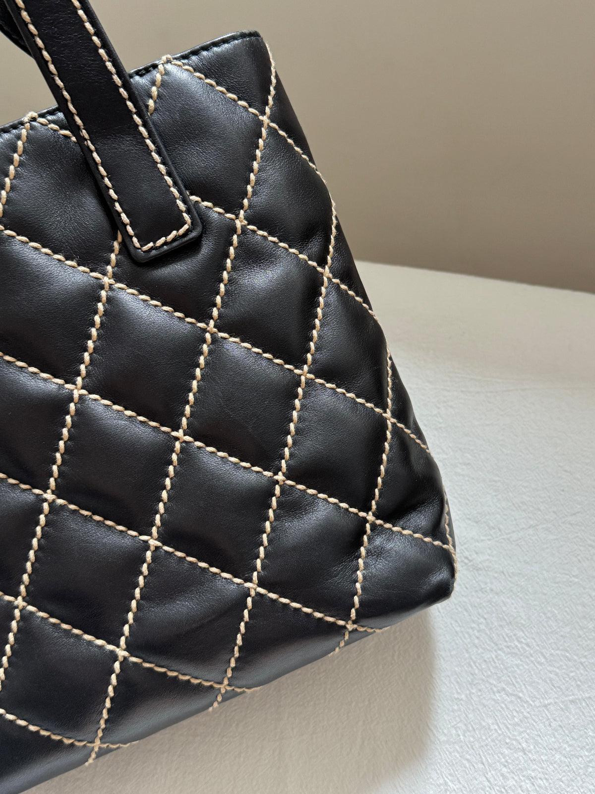 Vintage Chanel calfskin vivian tote