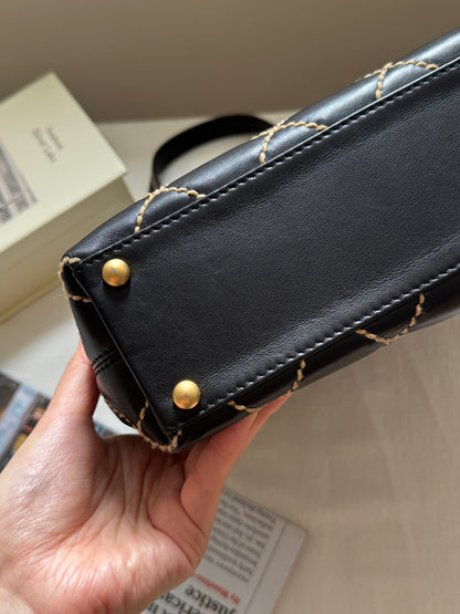 Vintage Chanel calfskin vivian tote