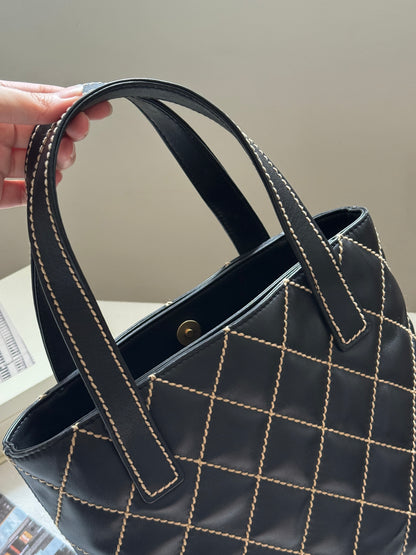 Vintage Chanel calfskin vivian tote