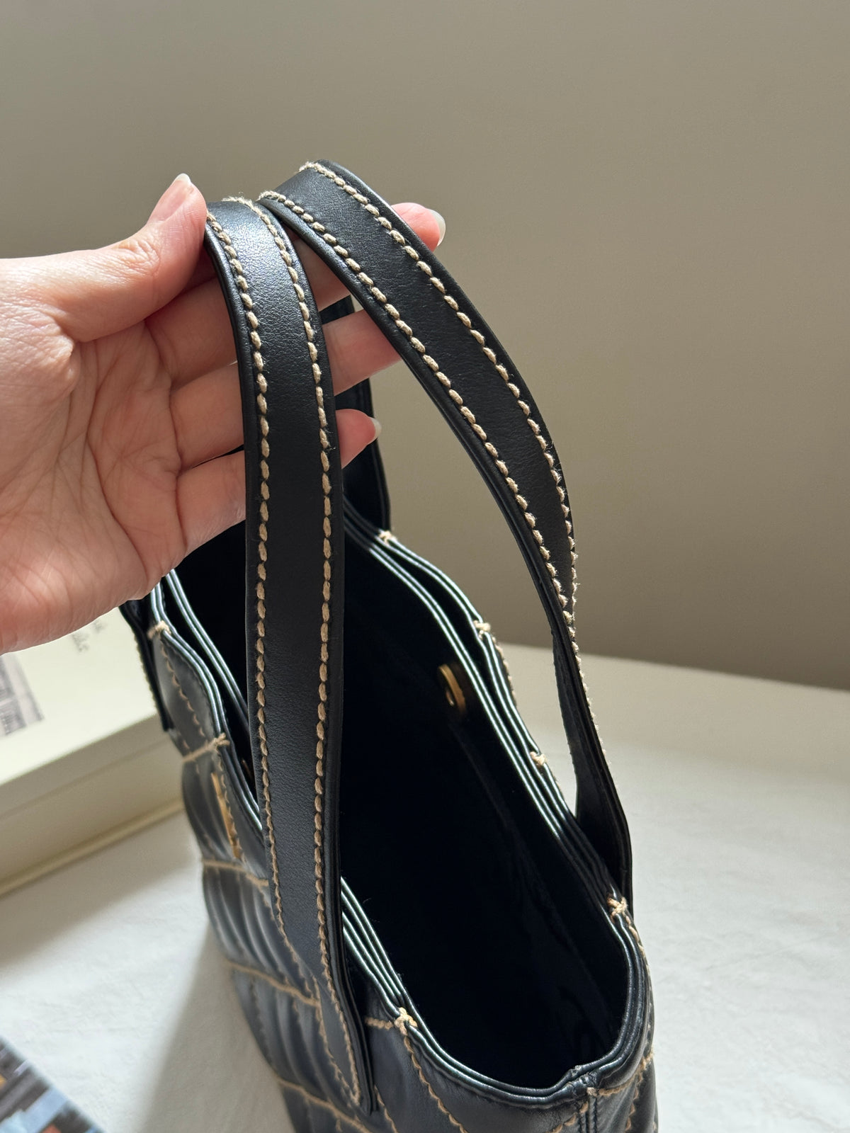 Vintage Chanel calfskin vivian tote