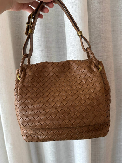 Vintage Bottega Veneta leather flap bag🧸