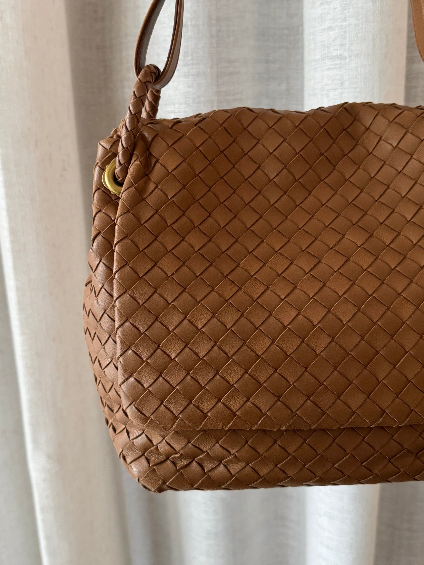 Vintage Bottega Veneta leather flap bag🧸