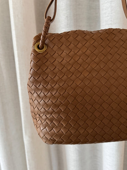 Vintage Bottega Veneta leather flap bag🧸