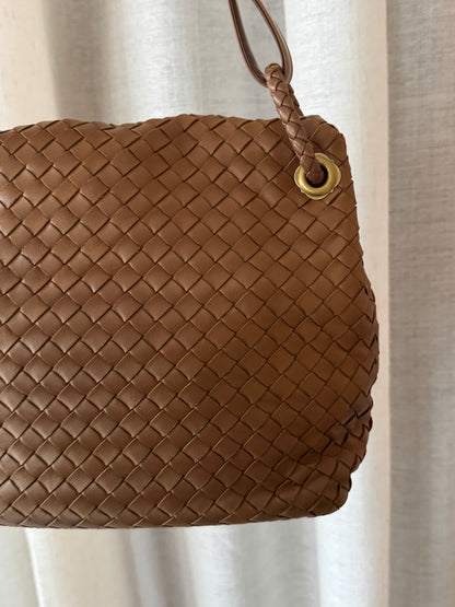 Vintage Bottega Veneta leather flap bag🧸