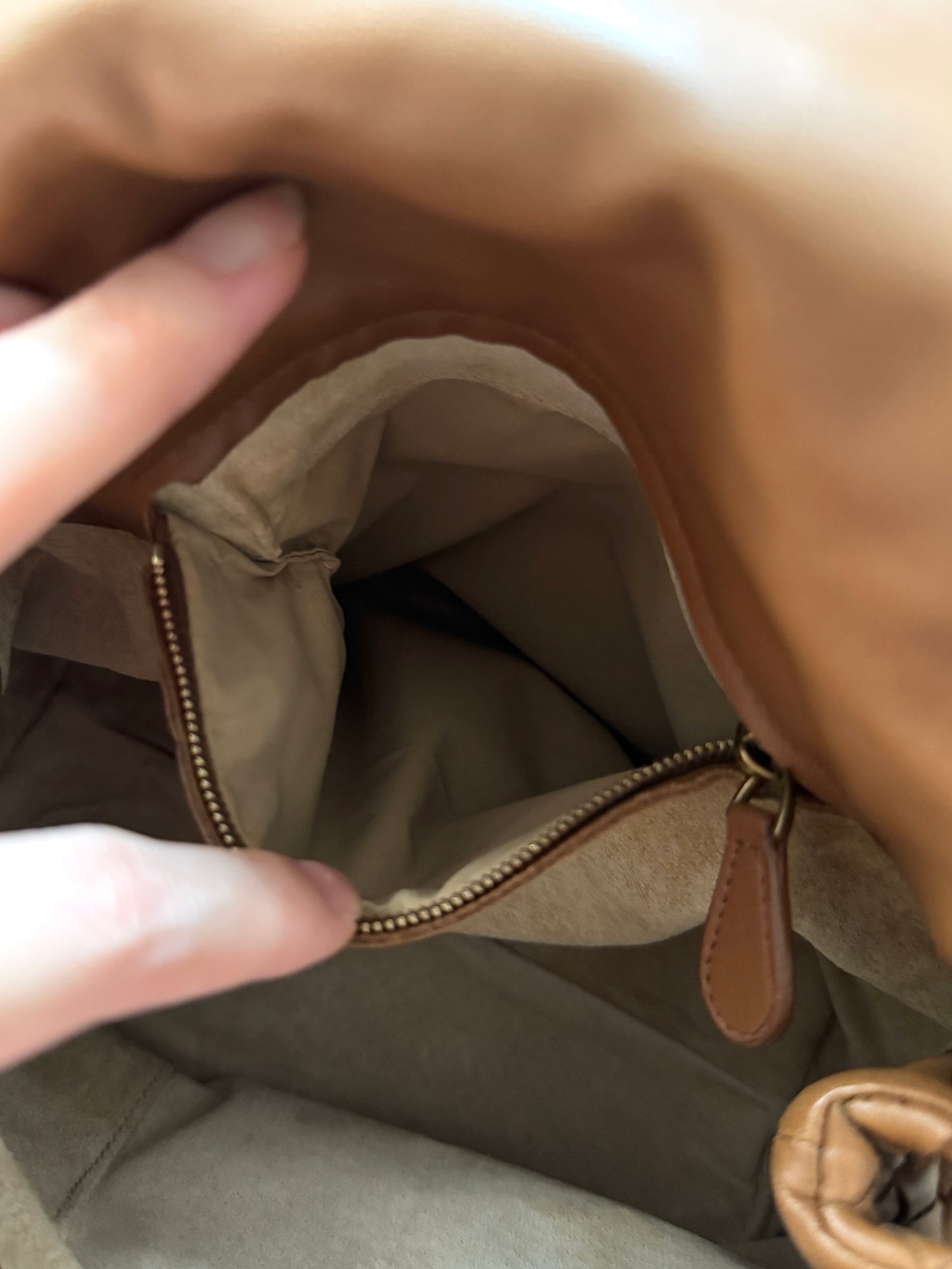 Vintage Bottega Veneta leather flap bag🧸