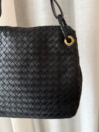 Vintage Bottega Veneta black leather flap bag🧸