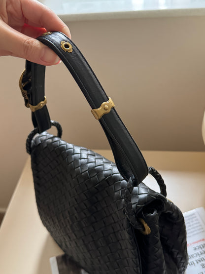Vintage Bottega Veneta black leather flap bag🧸