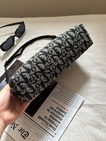 Vintage Dior 黑花銀扣trotter shoulder bag