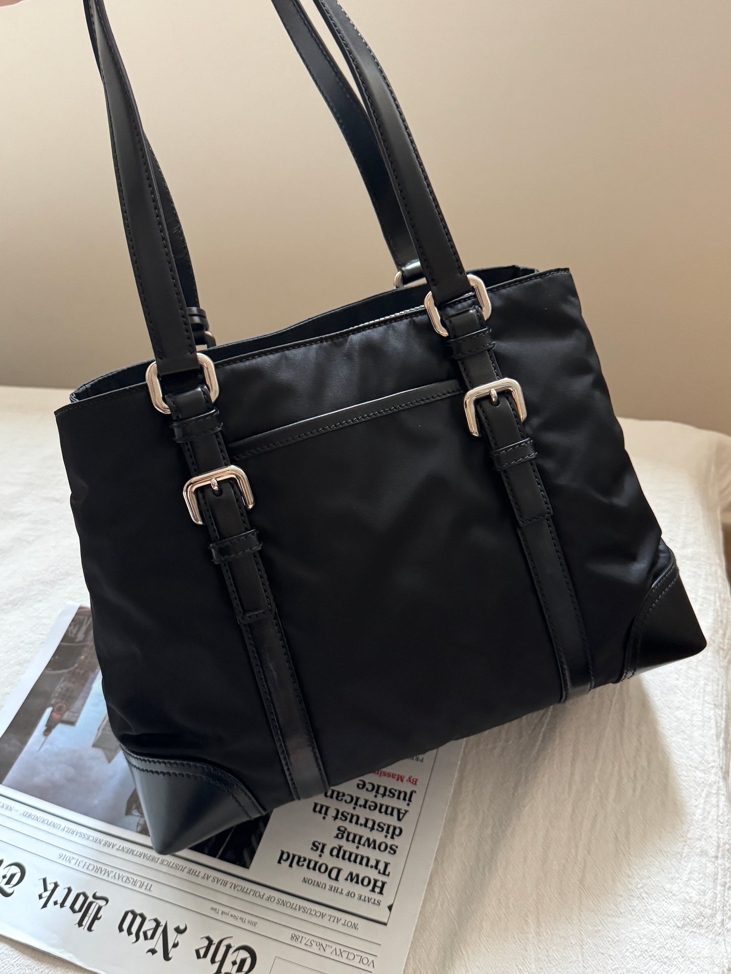 Vintage Prada nylon tote🧳