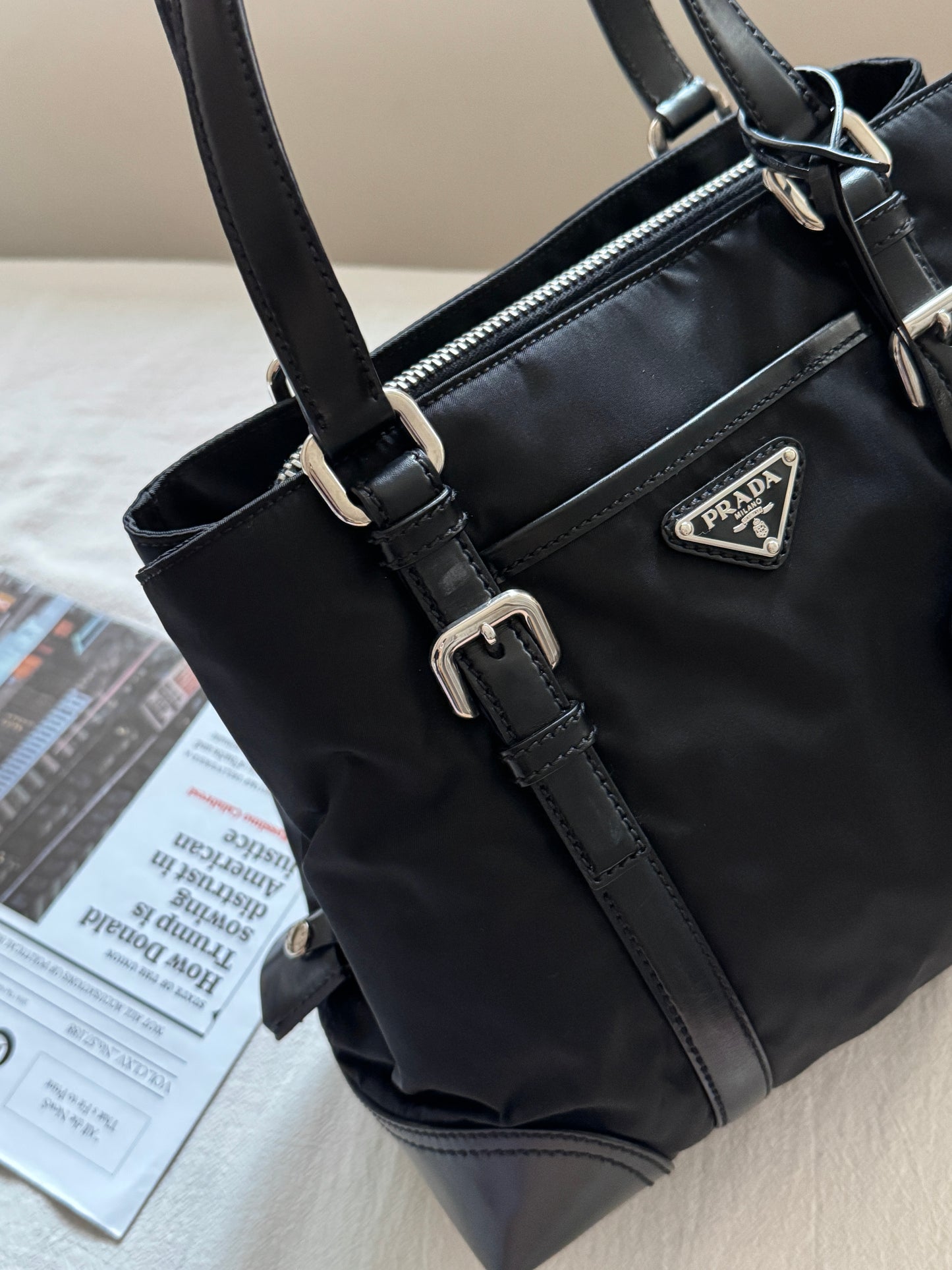 Vintage Prada nylon tote🧳