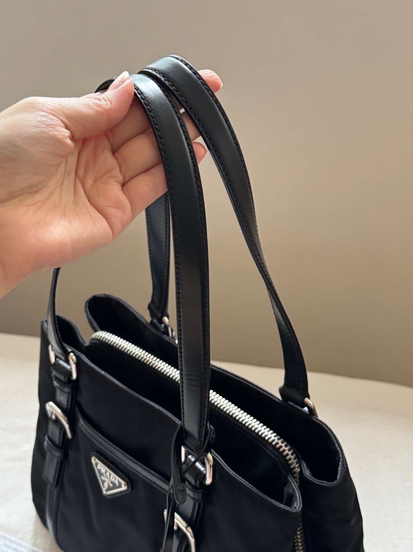 Vintage Prada nylon tote🧳