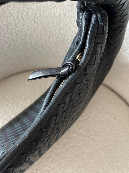 Vintage Bottega Veneta intrecciato hobo