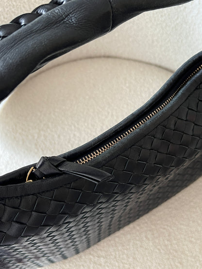 Vintage Bottega Veneta intrecciato hobo