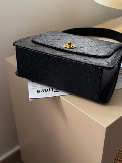 Vintage Chanel calfskin kelly🕶️