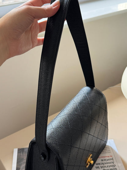 Vintage Chanel calfskin kelly🕶️