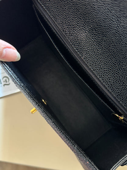 Vintage Chanel calfskin kelly🕶️