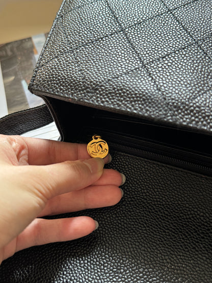 Vintage Chanel calfskin kelly🕶️