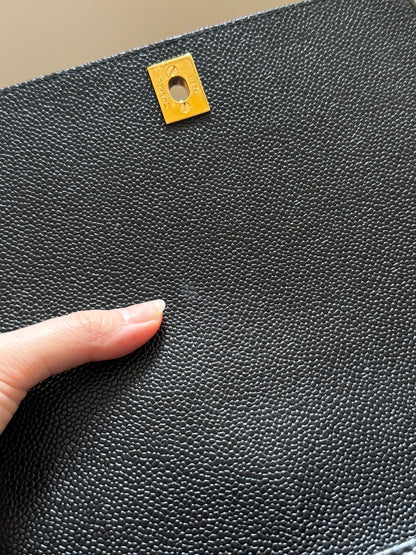 Vintage Chanel calfskin kelly🕶️