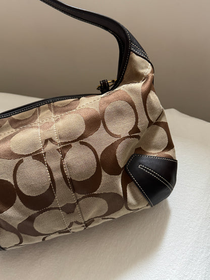 Vintage Coach chocolate hobo🥐