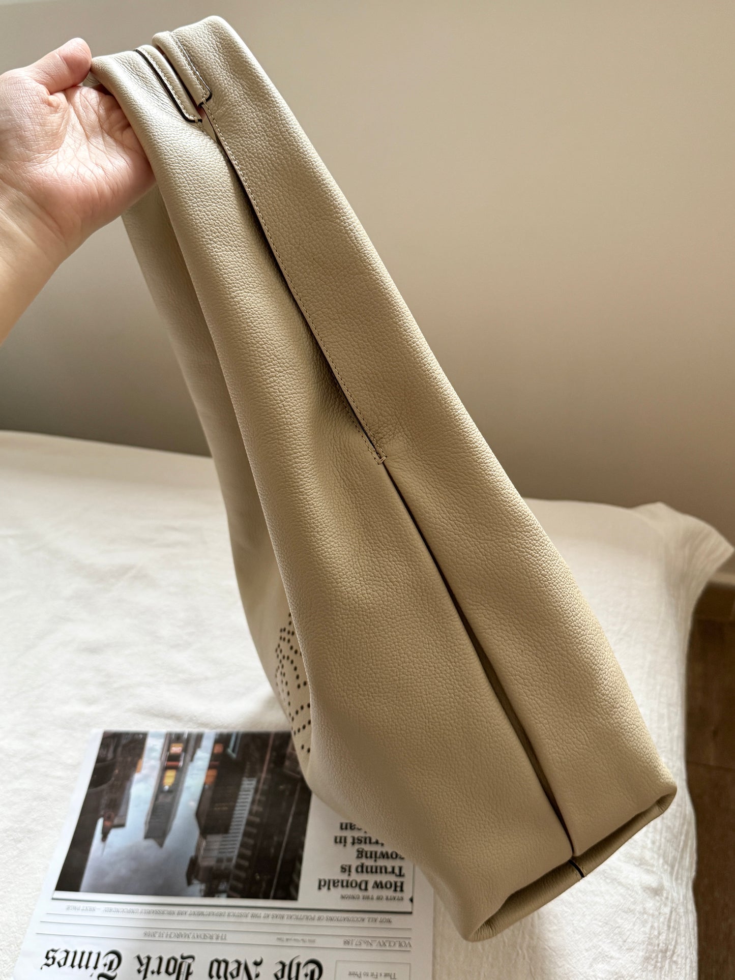 Vintage Loewe beige leather hobo bag💫