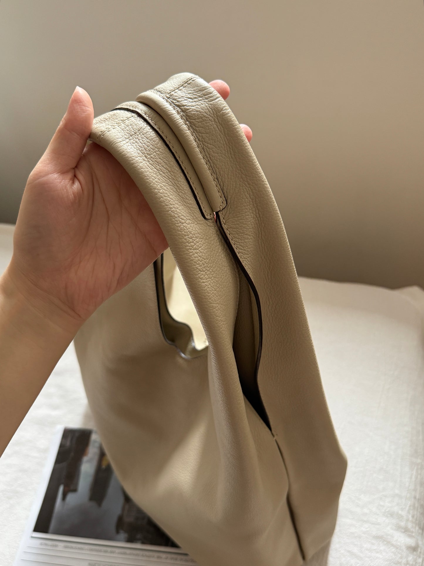 Vintage Loewe beige leather hobo bag💫